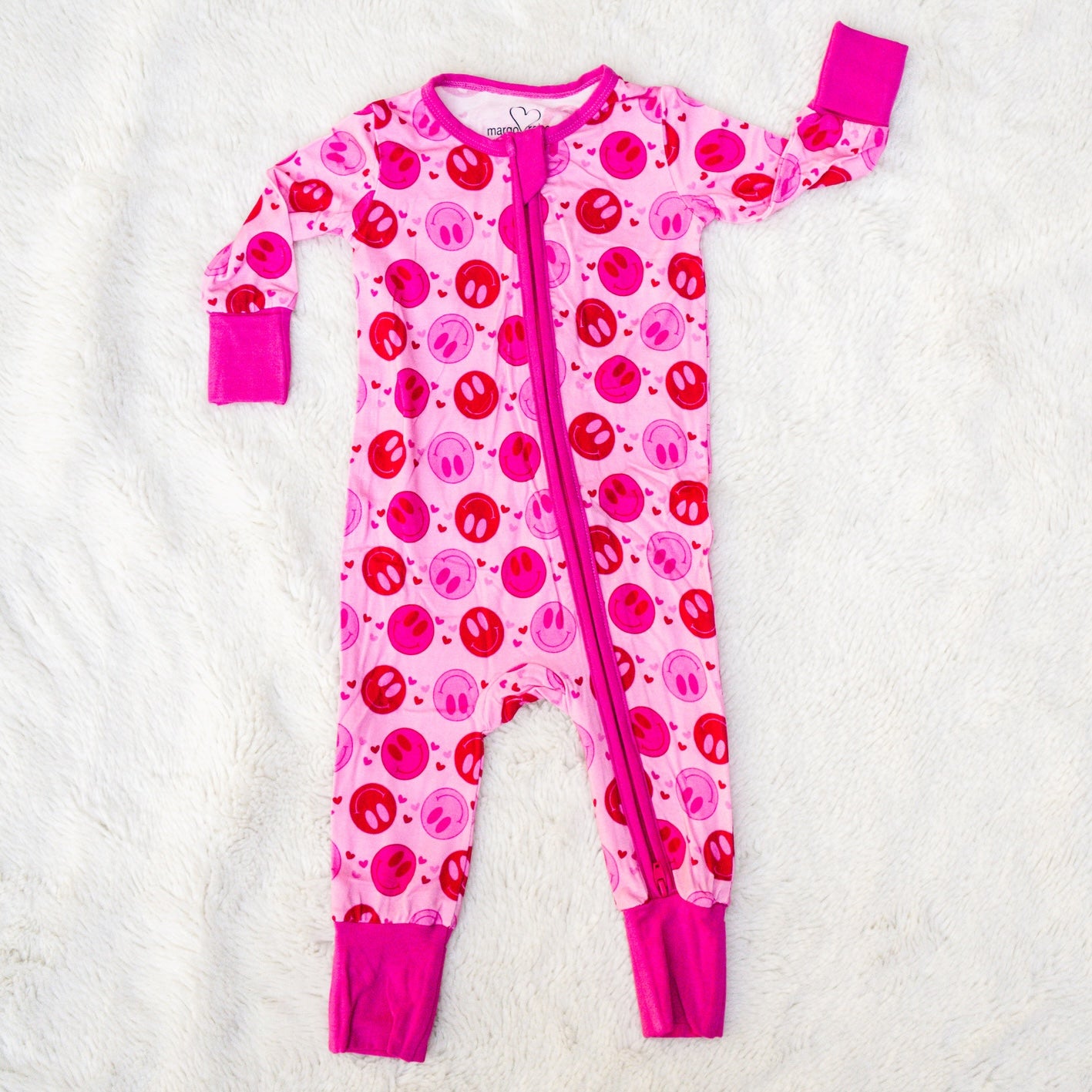 smile child pink pajamas