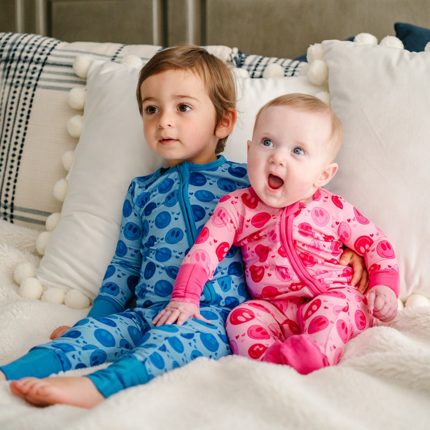 smile child pink pajamas