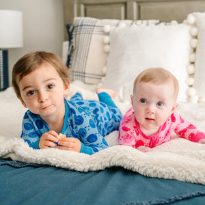 smile child pink pajamas