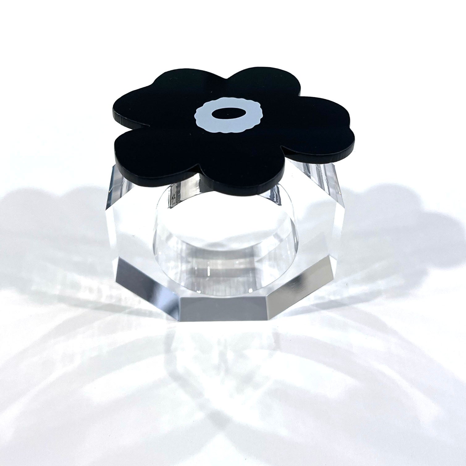 set of 4 - black flower napkin rings